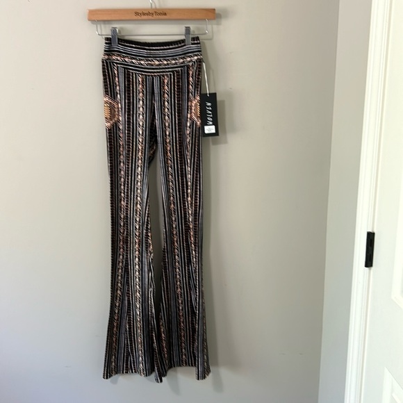 WOLVEN Zephyr Flare High Waisted Bell Bottom Sustainable Stretch Sz XS NEW - Picture 4 of 10